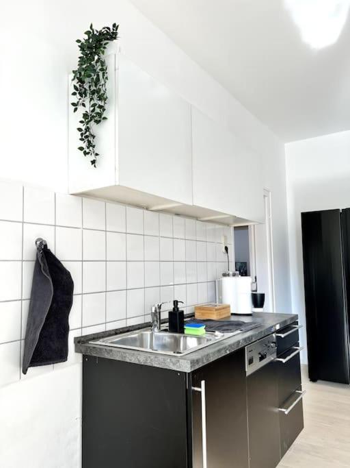 Spacestays Designer Apartment Netflix Wifi Playstation 4 Balkon Essen Exteriör bild